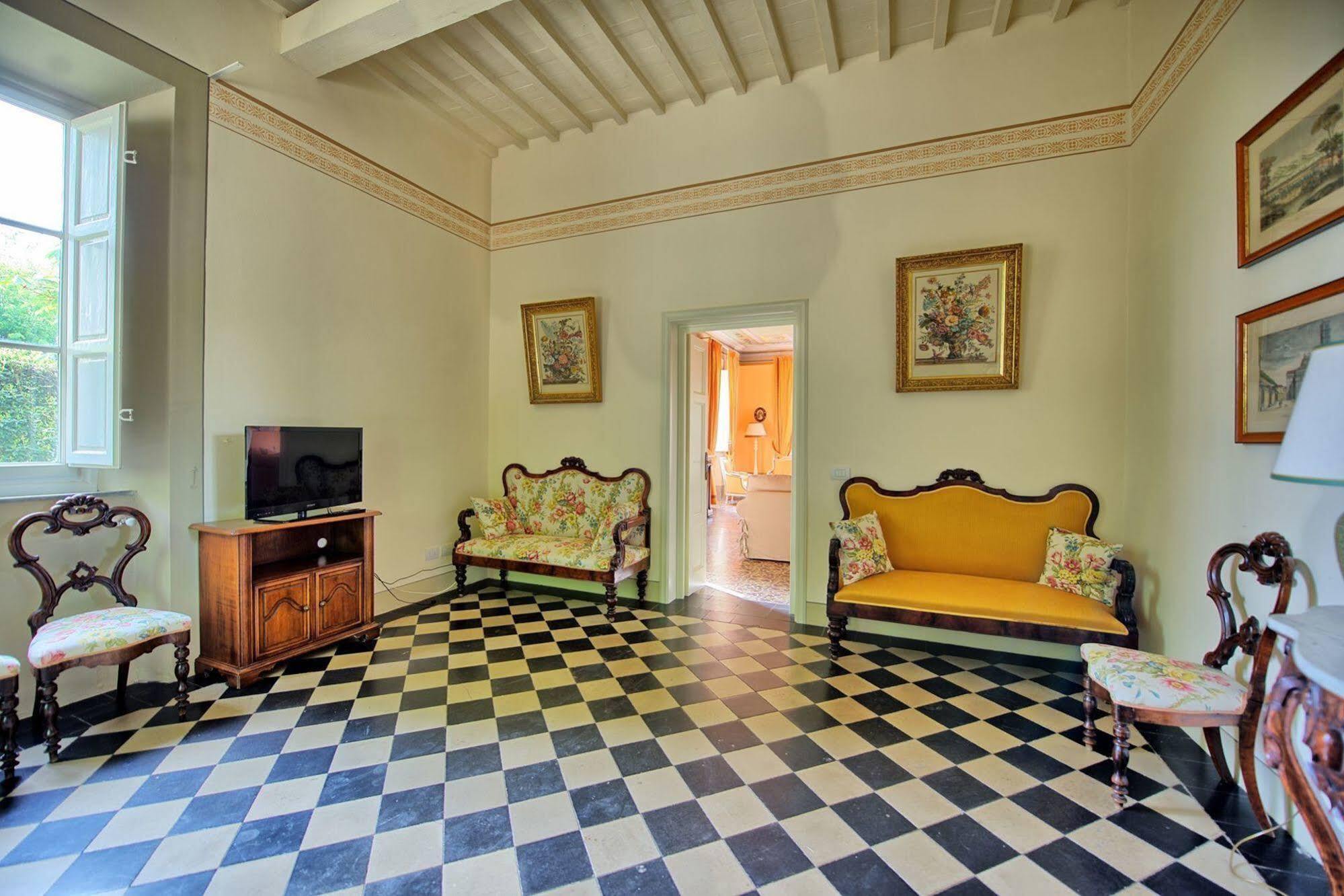 Villa Fiamma By Posarellivillas Piaggiori Buitenkant foto