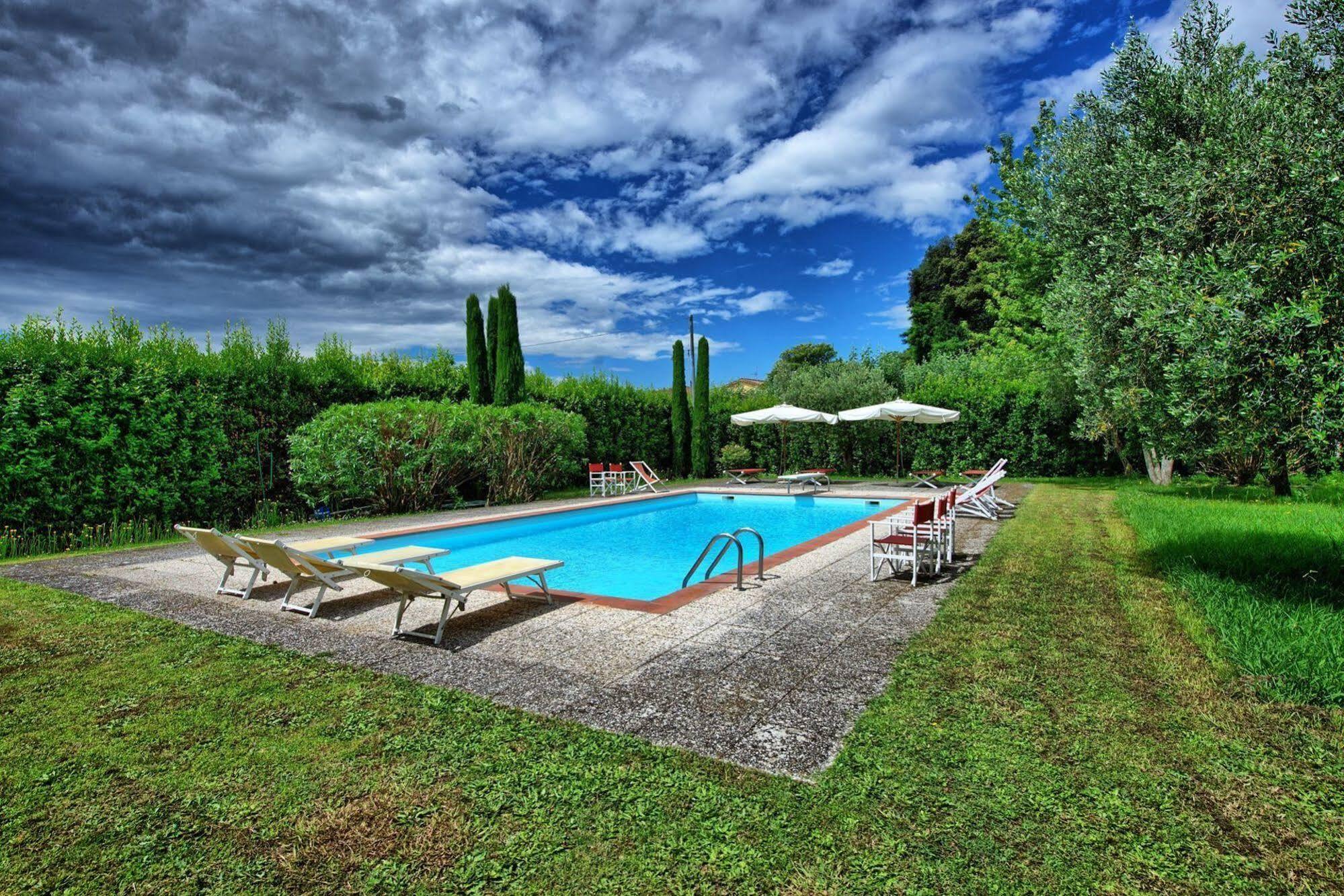 Villa Fiamma By Posarellivillas Piaggiori Buitenkant foto